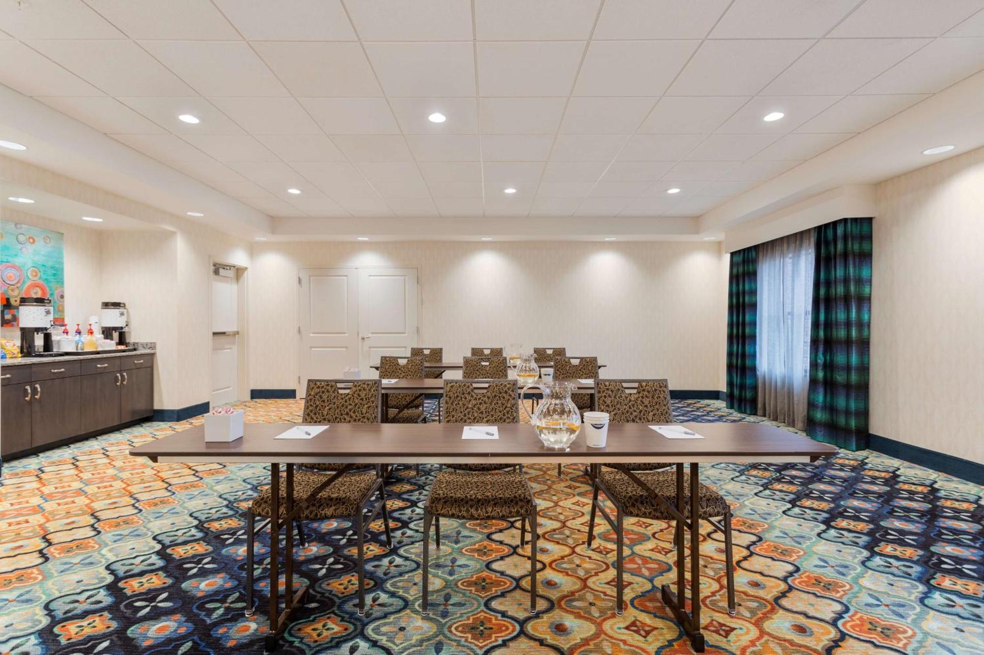 Hampton Inn & Suites West Des Moines Mill Civic Εξωτερικό φωτογραφία